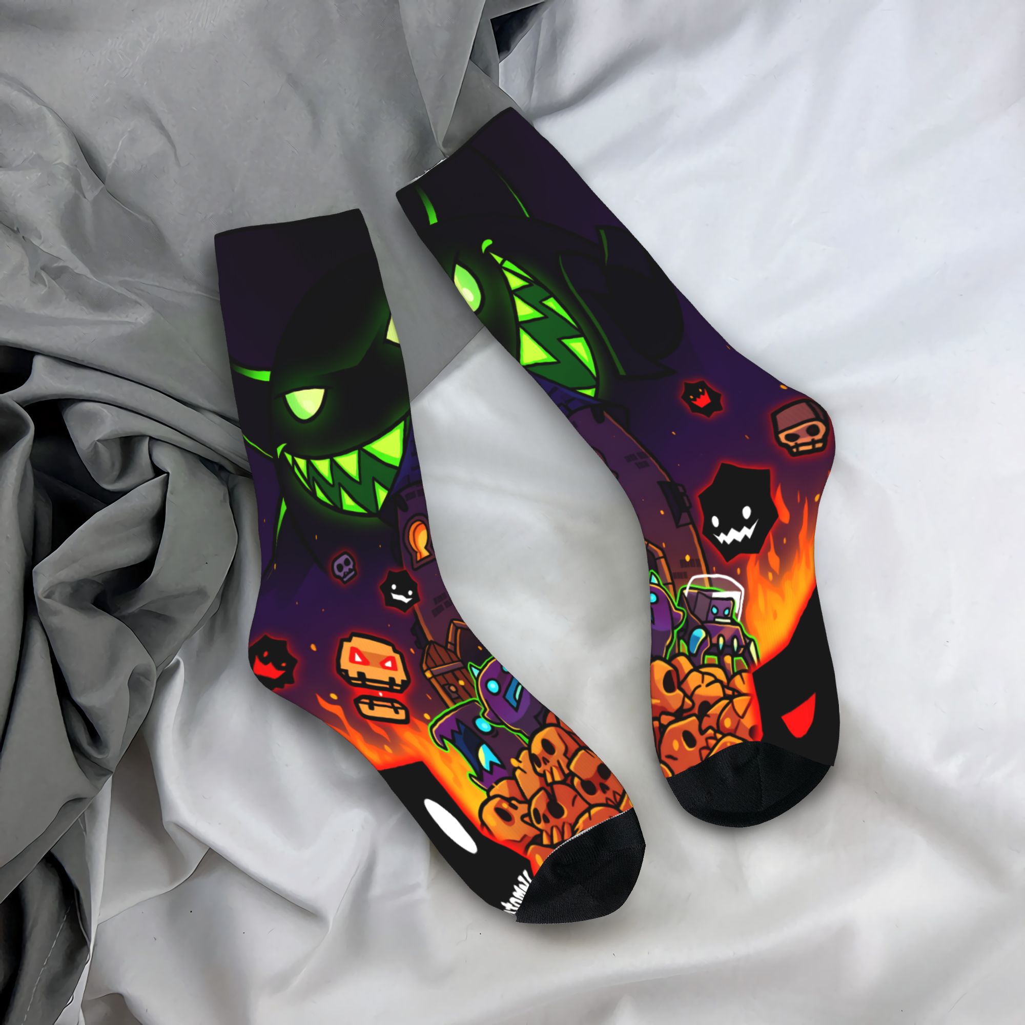 Gaming Accessories Gift Ideas - Geometrie Gaming Dashed Strümpfe Lustige Socken